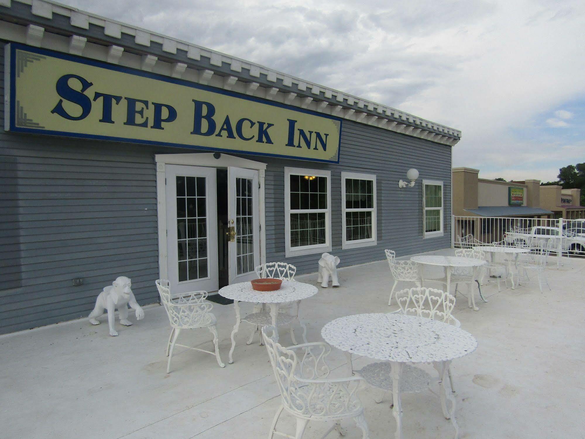 Step Back Inn Aztec Bagian luar foto